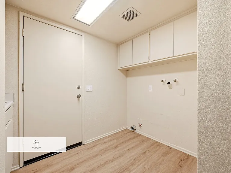 20926 Brookline Dr — Photo 36