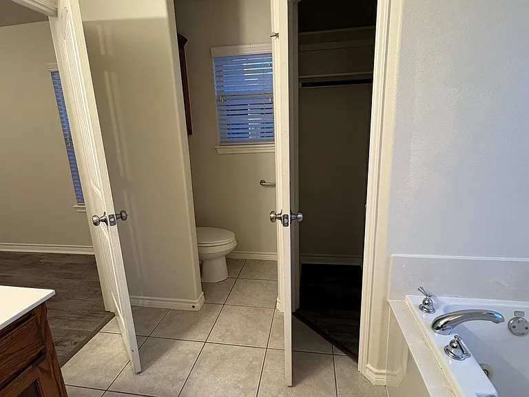5417 Yellow Brick Rd — Photo 16