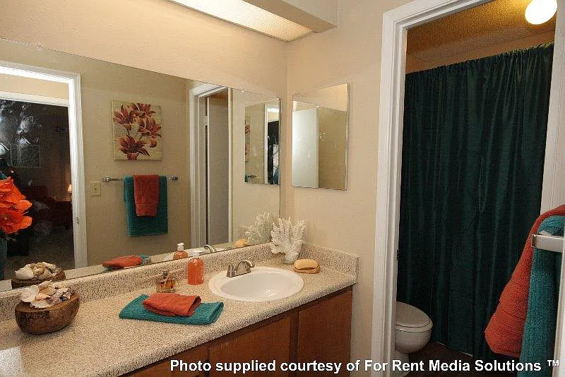 Hampton Woods Apartments — Photo 4