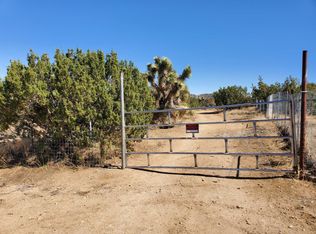 Vic 126 Ste Nearwood Rd, Juniper hills, CA 93543