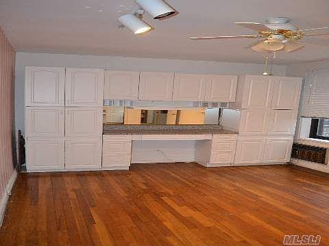 3rd image of 22424 Union Tpke APT 6F