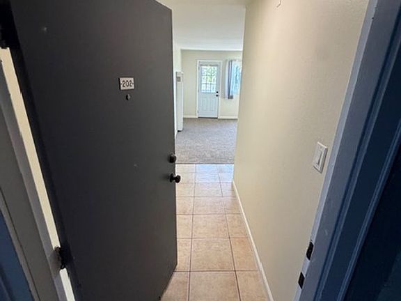 2nd image of 407 Fairmount Ave APT 202