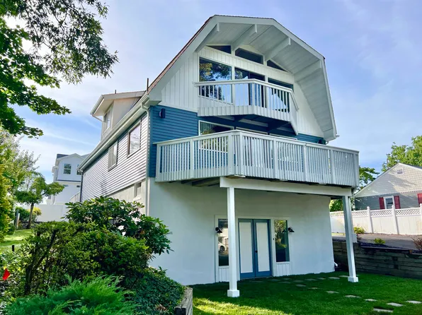 533 Sunny Ave, Somers Point, NJ 08244
