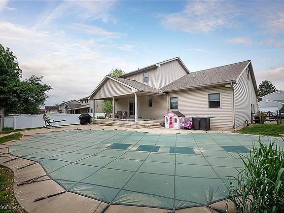 3rd image of 2800 Milano Dr