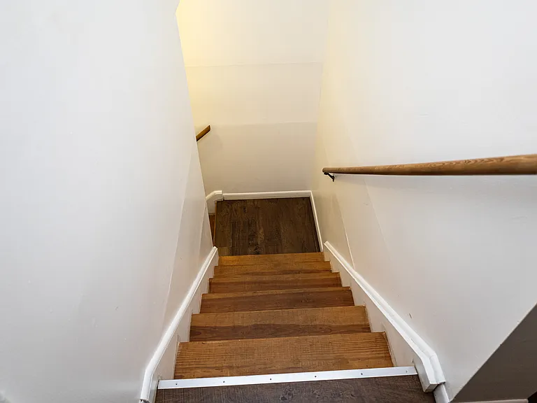 81-83 Sadler Ave — Photo 12