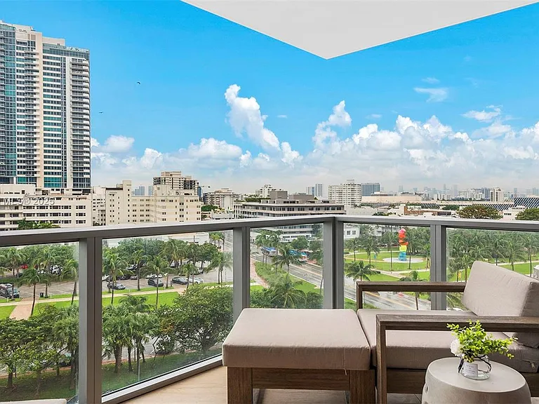 2201 Collins Ave #804 — Photo 23