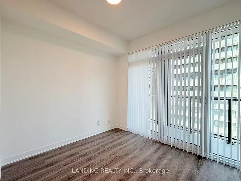 180 Front St E #2110 — Photo 7