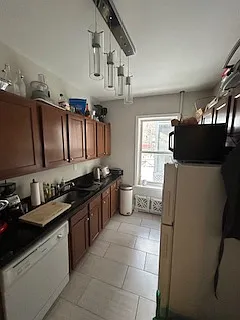 3 bed, 1.0 bath, $4,575 — Photo 2