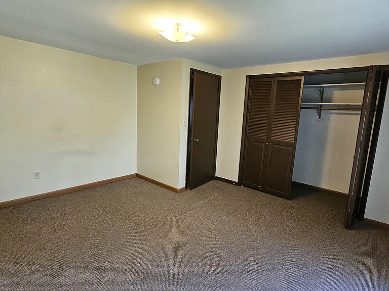 9 1/2 N Randolph St #9UP — Photo 8