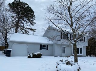 16 Eric Dr, Howell, NJ 07731
