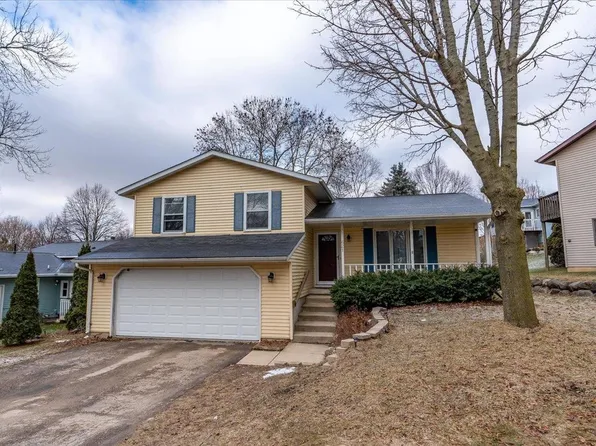 621 Seven Nations Dr, Madison, WI 53713