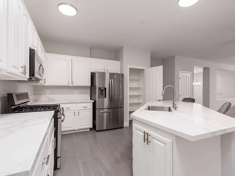 57 Ashby Hills Ct — Photo 14