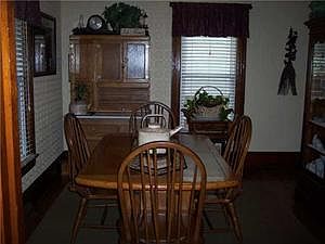 4th image of 4956 Elm St