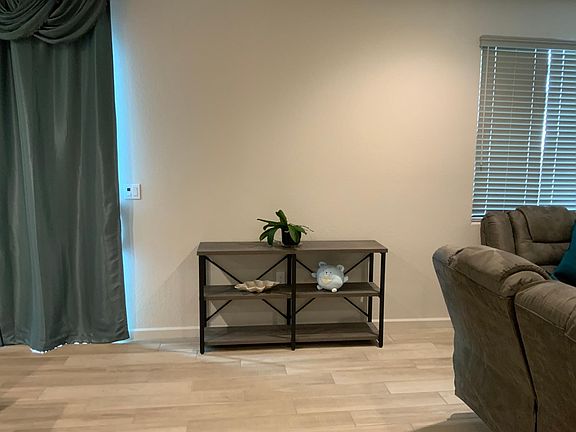 3rd image of 2816 Autry Ln