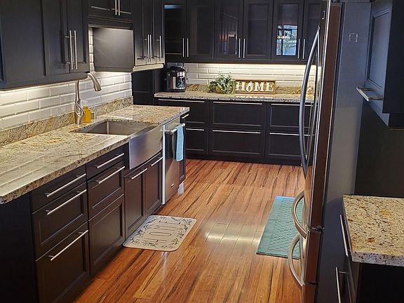 3rd image of 2079 Aragon Ct