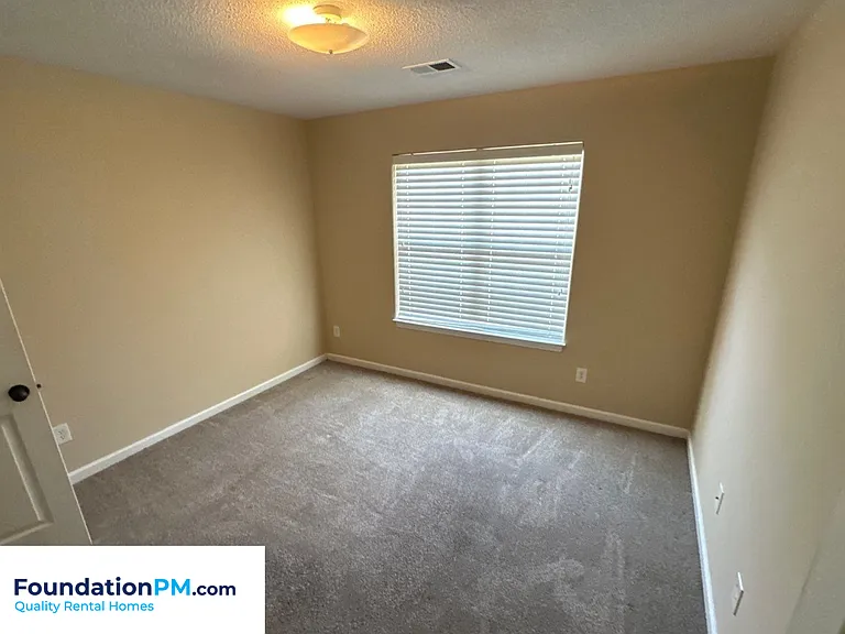 10087 Mill Hill Ave — Photo 12