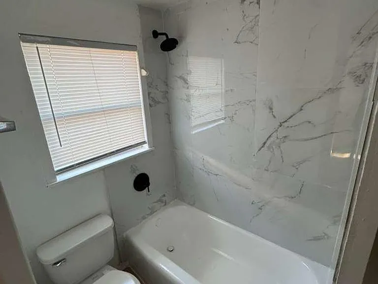 116 6th Ave — Photo 8