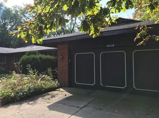 2401 E Ballard Rd, Des Plaines, IL 60016