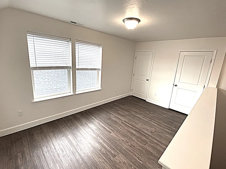 309 E Sicily Dr — Photo 10