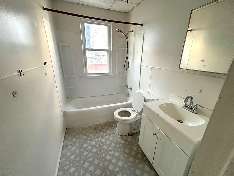 226 Longnecker St #2 — Photo 8