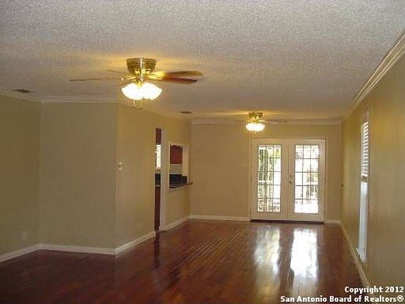 Look at those Wood Floors