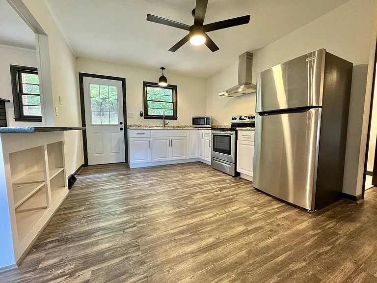 2256 S Berrys Chapel Rd — Photo 6
