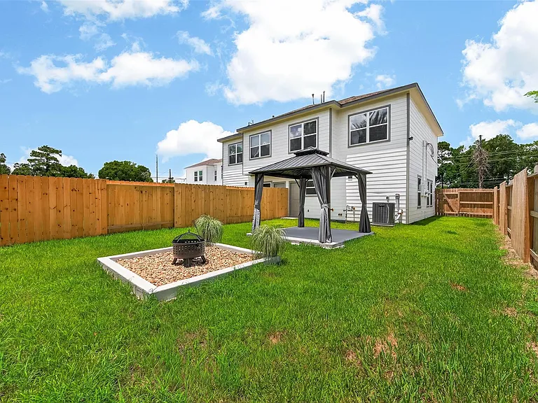 8306 Tidwell Rd #B — Photo 24