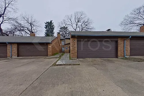 822 Courtenay Pl Photo 1