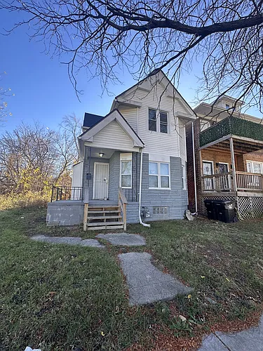 558 Holbrook Ave Photo 1