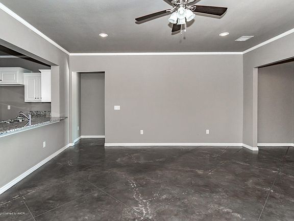 4th image of 9502 Sydney Dr