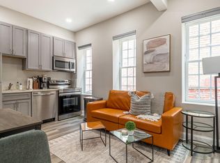 133 7th St SE #4, Washington, DC 20003