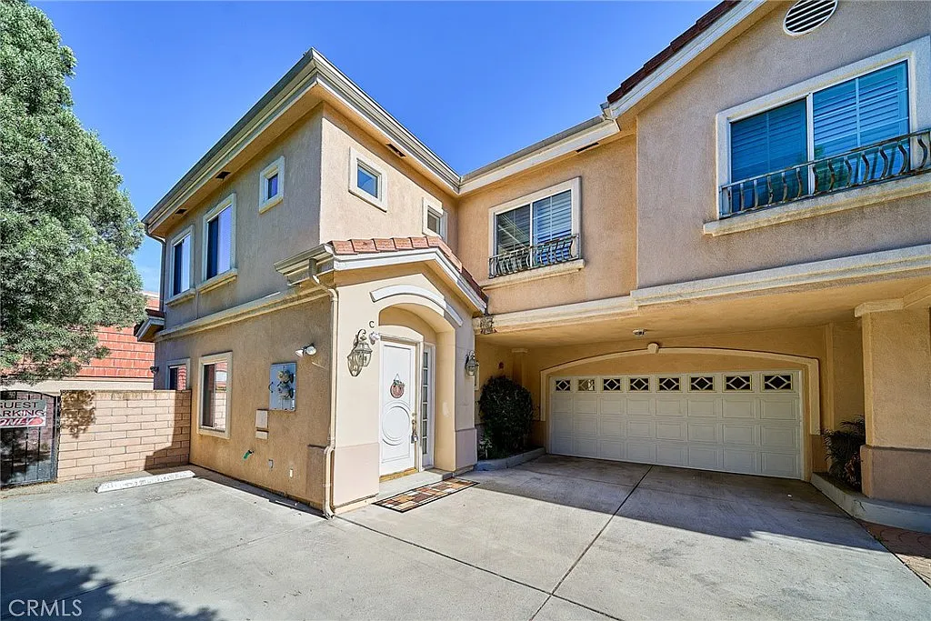 3 bed, 2148 sqft, $5,500 — Photo 2