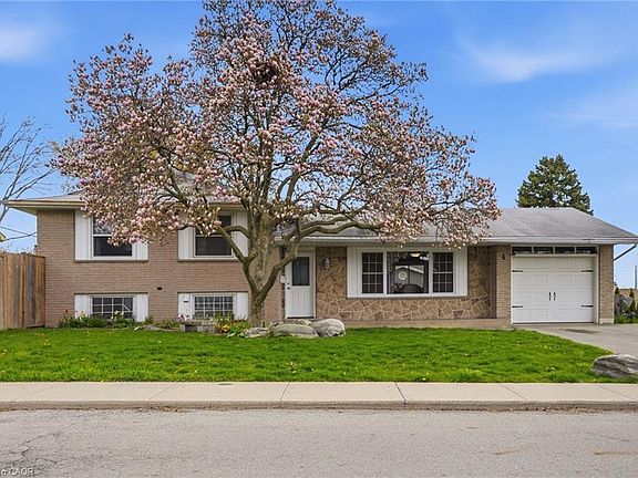 3rd image of 4 Clifton Downs Rd
