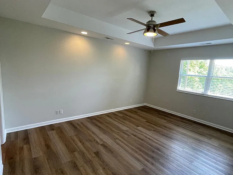 56 Iris Dr — Photo 36