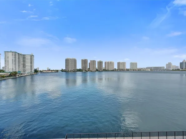 17500 N Bay Rd #S403, Sunny Isles Beach, FL 33160