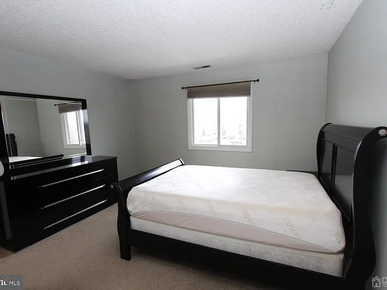 5015 Ravens Crest Dr — Photo 19