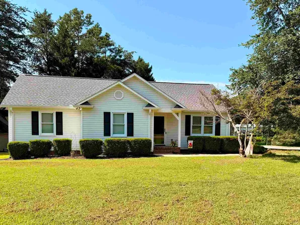 201 Cox Ridge Ct, Travelers Rest, SC 29690