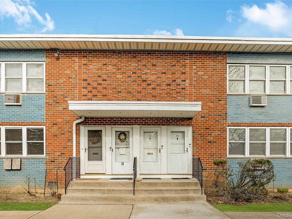 1st image of 13 Farber Drive #13