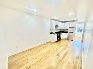 284 Hanover St APT 3, Boston, MA 02113