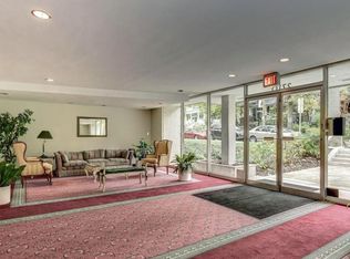 2710 Macomb St NW APT 202, Washington, DC 20008