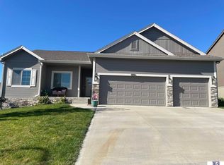 18908 Briar St, Omaha, NE 68136