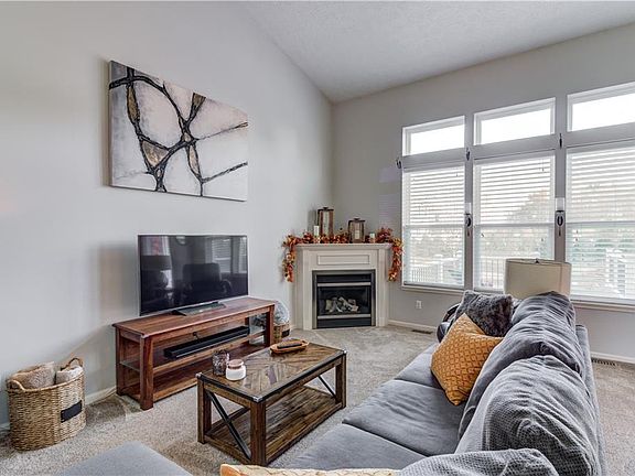 5th image of 9557 Seton Dr