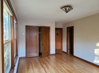 956 10th Ave E APT 105, Seattle, WA 98102