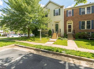 43197 Owen Park Way, Chantilly, VA 20152