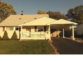 13 Cumberland Rd, Hamilton, NJ 08690