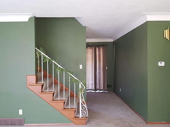 3rd image of 2644 Pemberton Dr