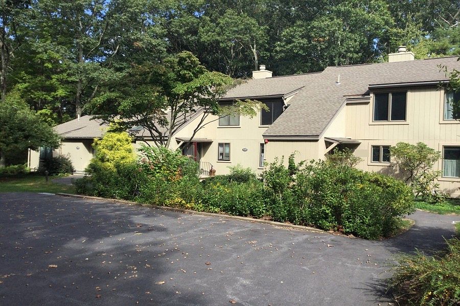 2nd image of 123 Chestnut Cir