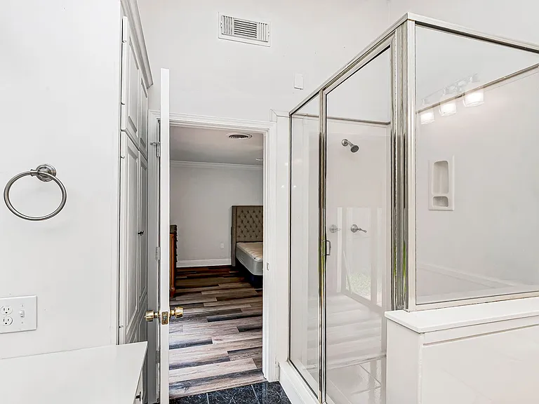 8245 Rainbow Dr — Photo 8