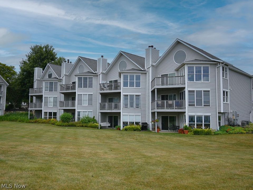 1st image of 657 2nd St Unit 6C