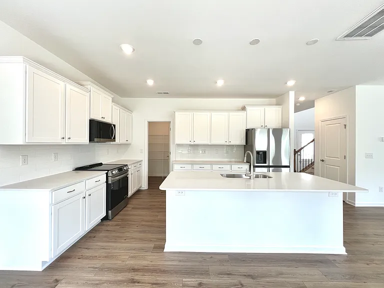 5260 Amaryllis Way — Photo 5